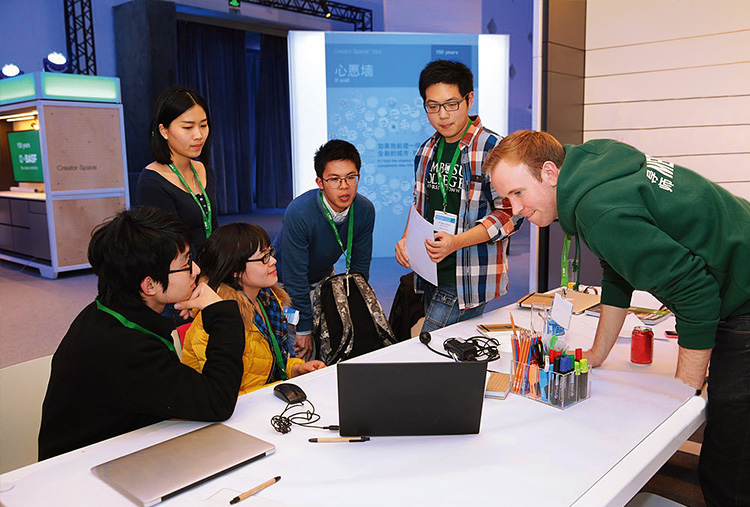 A team from East China Normal University won the 24-hour Creatathon with their idea, “Carbon Coin.” (photo)