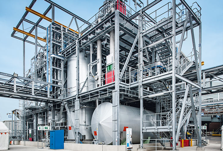 Milestone: To bolster its worldwide polyacrylamide production network, BASF started up the new world-scale production plant for bio-acrylamide in Bradford, England. (Photo)