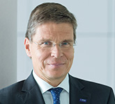 Dr. Hans-Ulrich Engel, Chief Financial Officer (Photo)