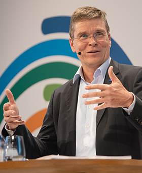 Dr. Hans-Ulrich Engel, Stellvertretender Vorstandsvorsitzender der BASF SE (Foto)