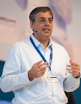 Sanjeev Gandhi, Member of the Board of Executive Directors of BASF SE (Photo)