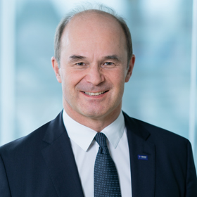 Dr. Martin Brudermüller, Chairman of the Board of Executive Directors (Photo)